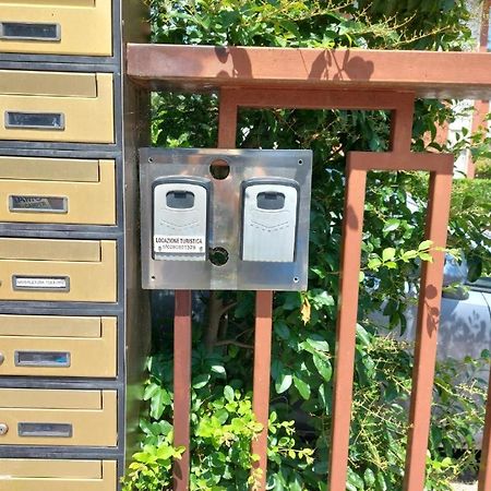 In Blu Santo Ospedale Lägenhet Padua Exteriör bild