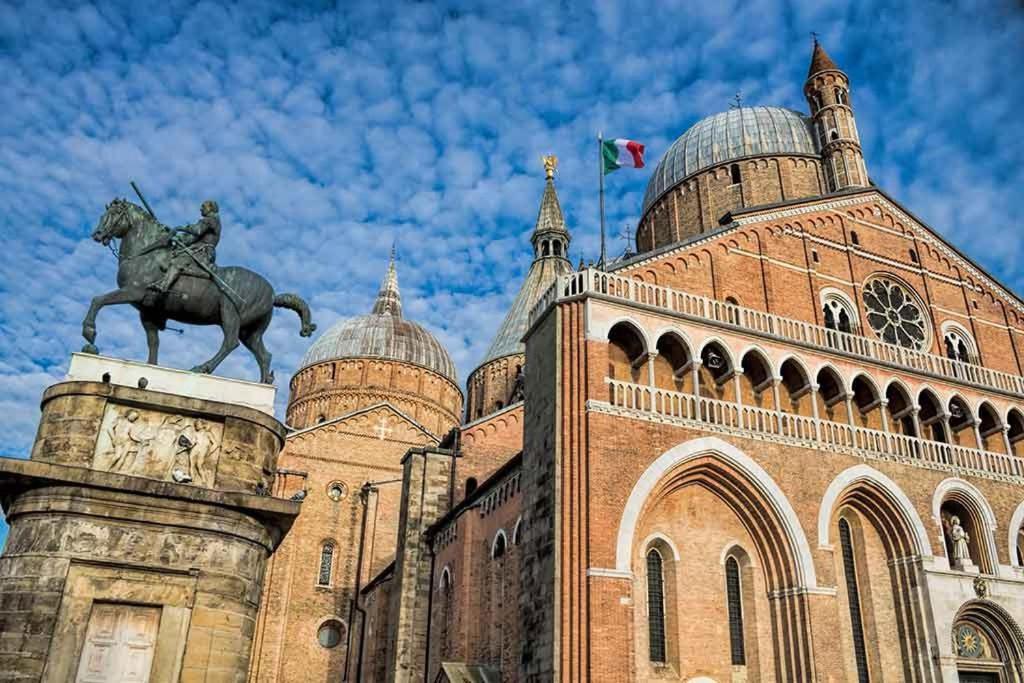 In Blu Santo Ospedale Lägenhet Padua Exteriör bild